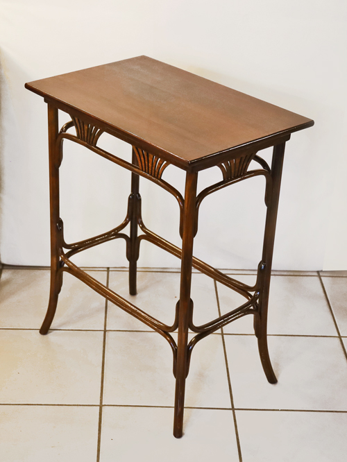 Thonet Jugendstil Beistelltisch Buchen Bugholztisch