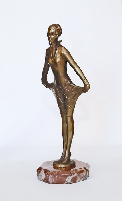 Lorenzl Art Deco Bronze Dame Harlekinkostuem