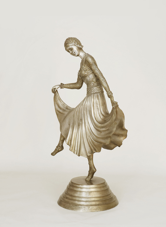 Art Deco Bronze Taenzerin Dame