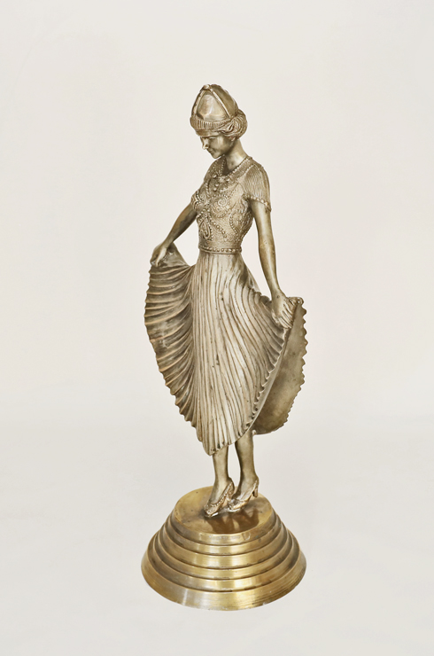 Art Deco Bronze Taenzerin Dame