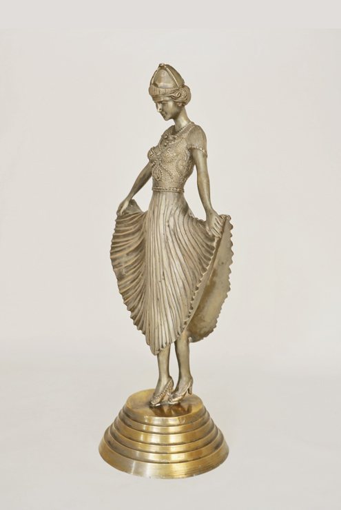 Art Deco Bronze Taenzerin Dame