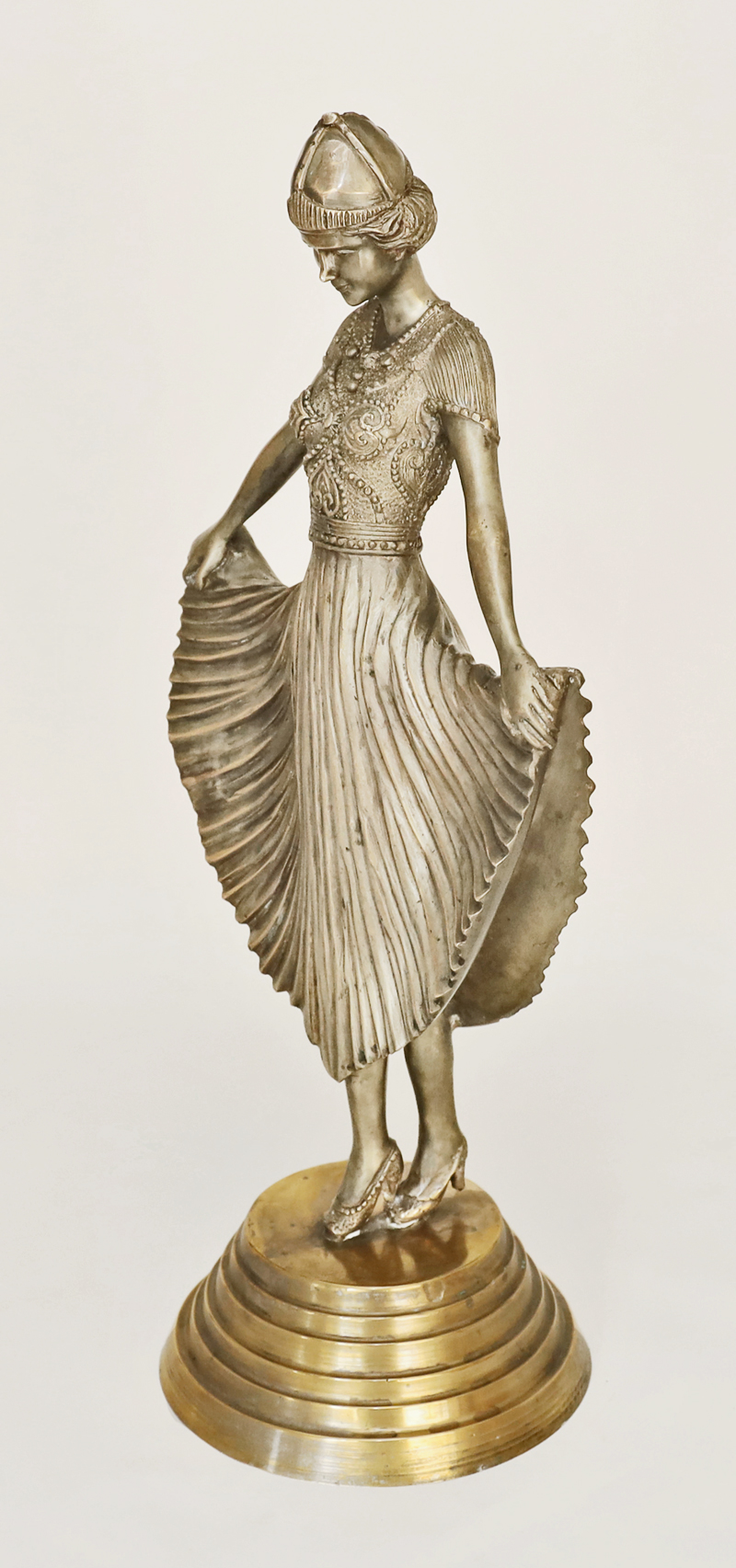 Art Deco Bronze Taenzerin Dame