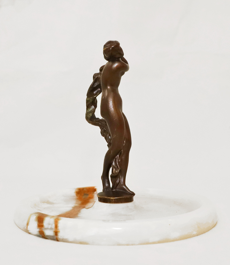 Erotische Jugendstil Bronze Dame beim Bade