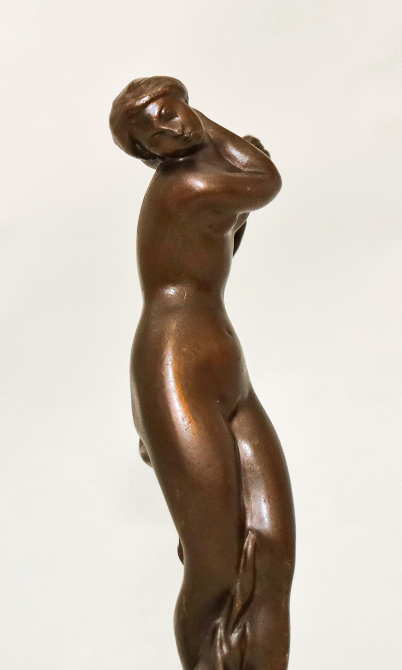 Erotische Jugendstil Bronze Dame beim Bade