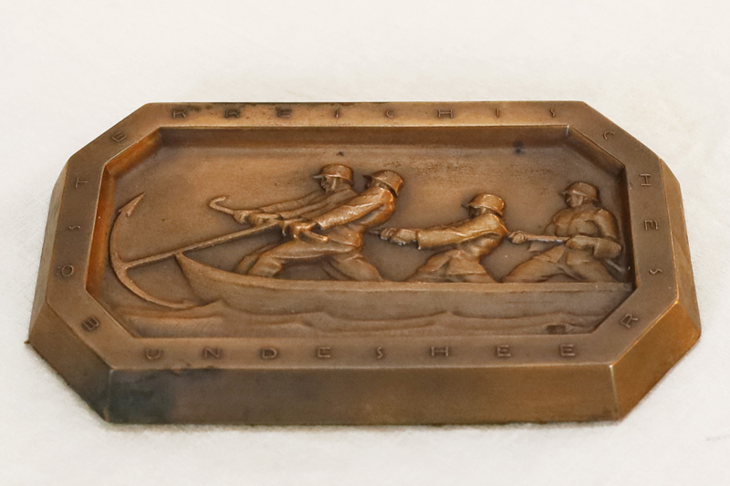 Bronzerelief Oesterreichisches Bundesheer historische Bronzeplakette