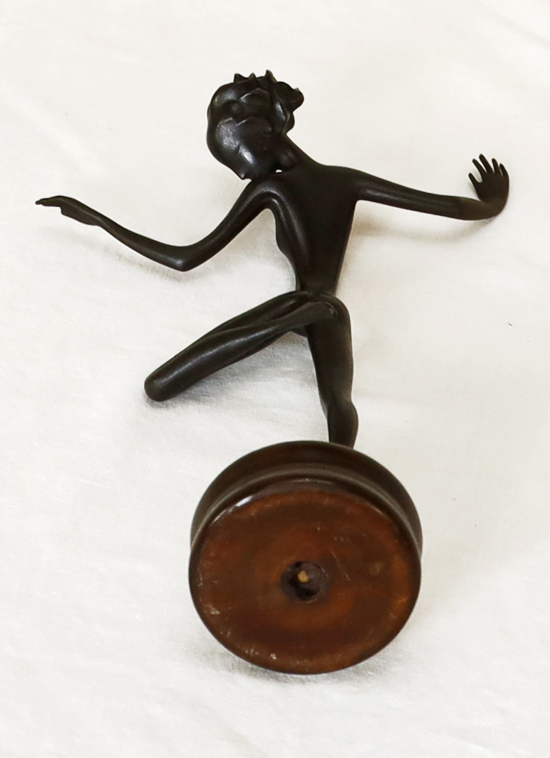 Werkstaette Hagenauer Wien Damenakt nackte Taenzerin Bronze