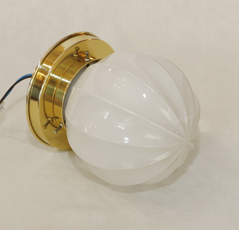 Art Deco Messing Deckenlampe Opalglasschirm