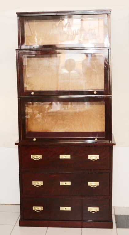 Amerikanischer Art Deco Buecherschrank