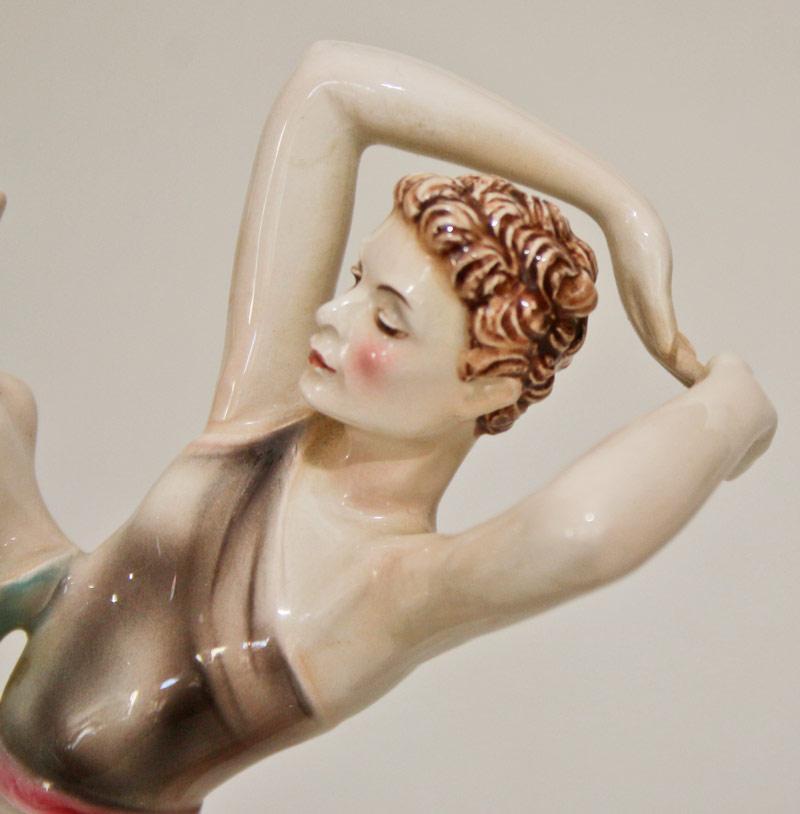 Keramos Wien Keramik Ballerinen Figurengruppe Dakon