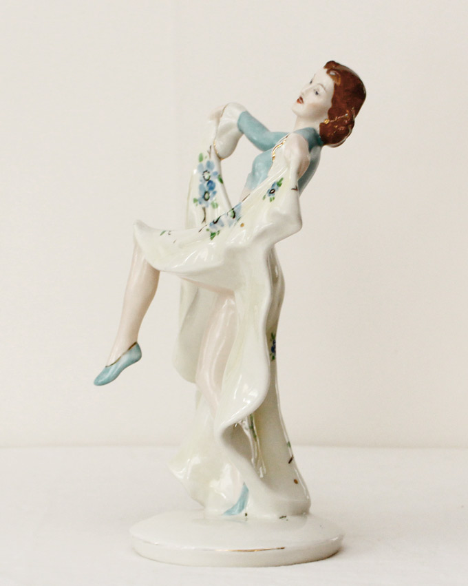 Royal Dux Taenzerin Keramik Figur Blumenkleid