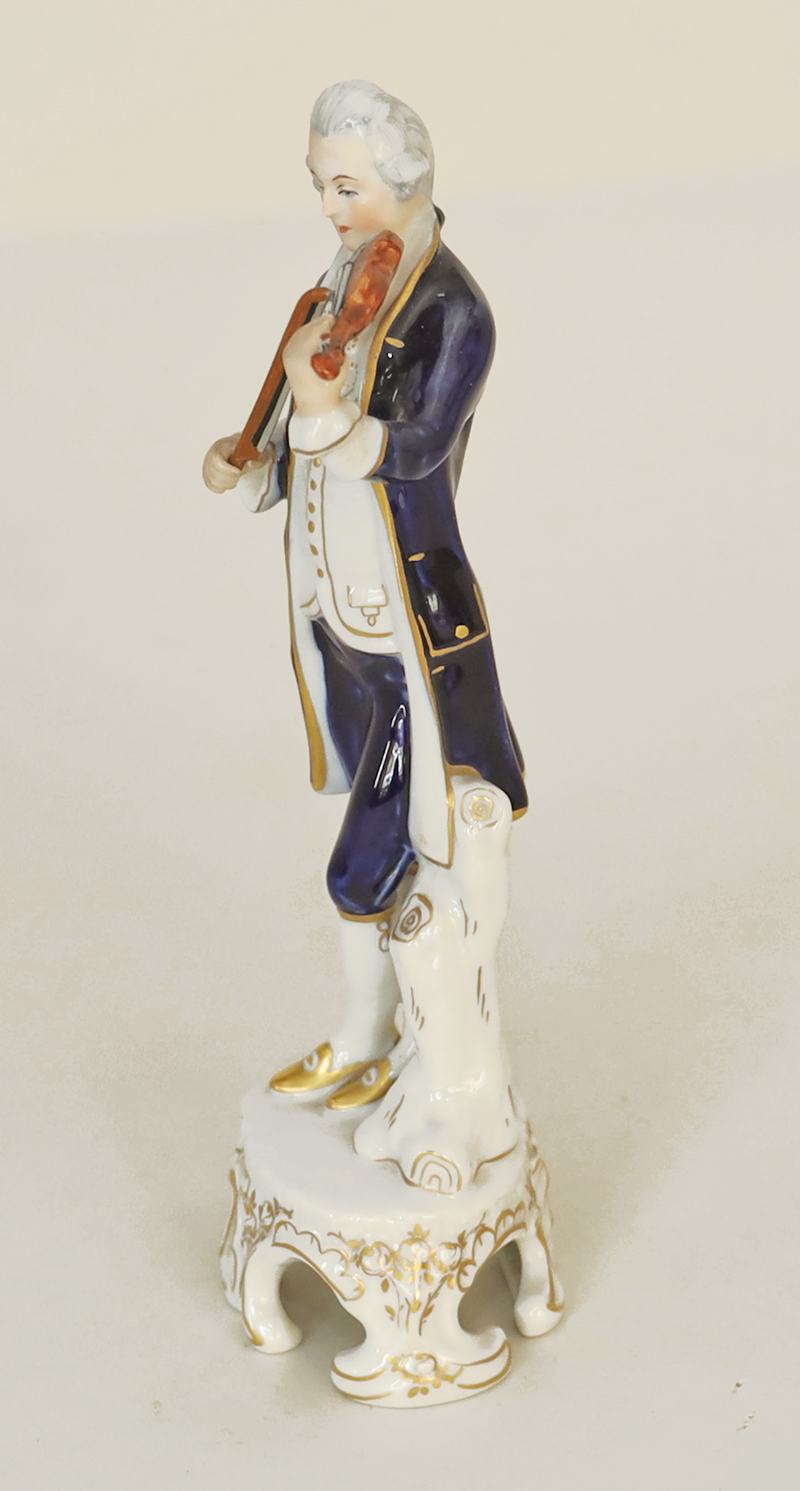 Royal Dux Geiger Porzellanfigur Musikant