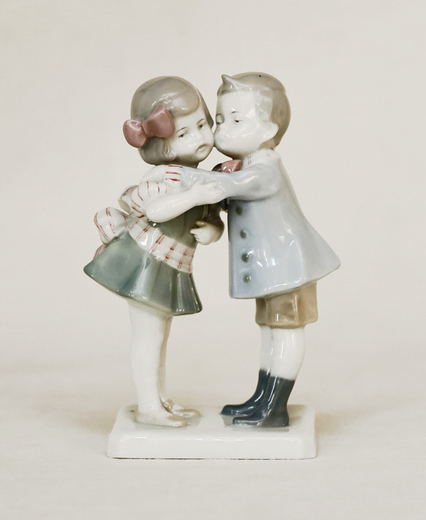 Goebel Porzellan Figurengruppe Junges Paerchen