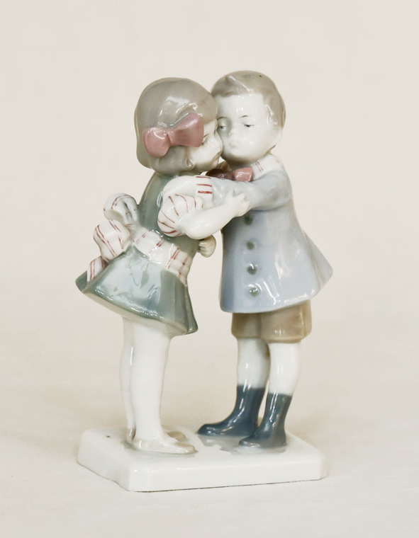Goebel Porzellan Figurengruppe Junges Paerchen