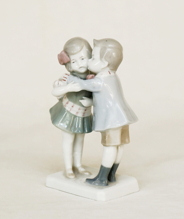 Goebel Porzellan Figurengruppe Junges Paerchen