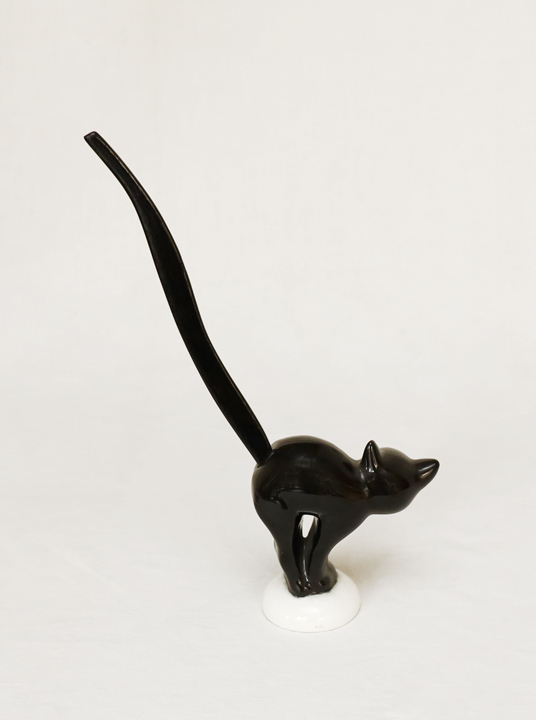 Goebel Hummel Porzellan Katze Brezelkatze Figur