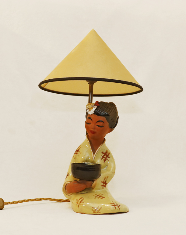 Chinesin Keramik Tischlampe Gretl Braun Bauer