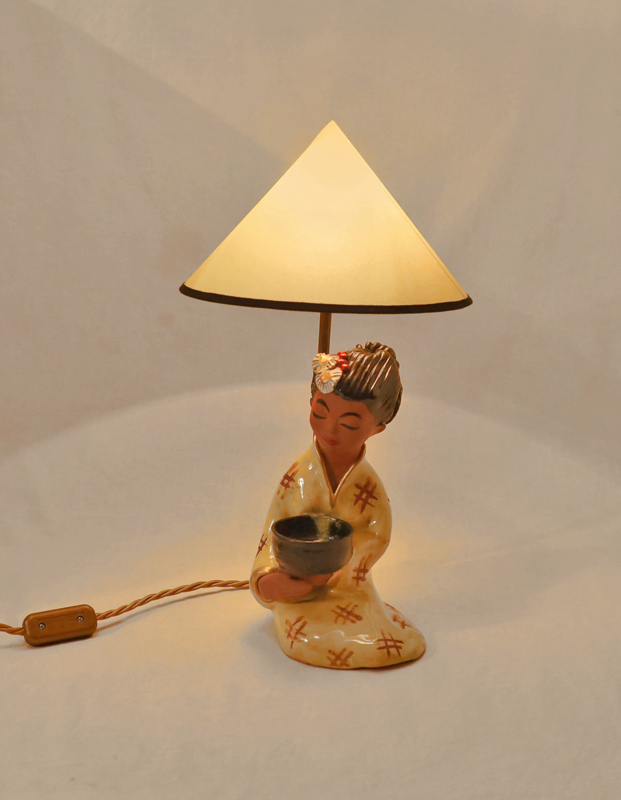Chinesin Keramik Tischlampe Gretl Braun Bauer
