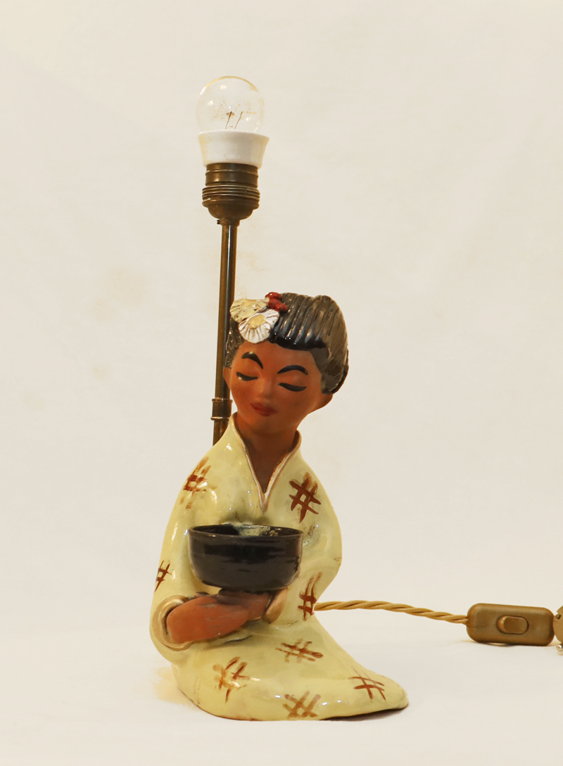 Chinesin Keramik Tischlampe Gretl Braun Bauer