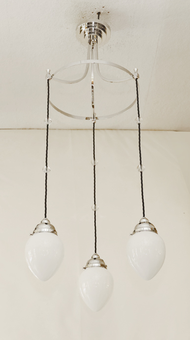 Jugendstil Luster Messing vernickelt Opalglasschirme