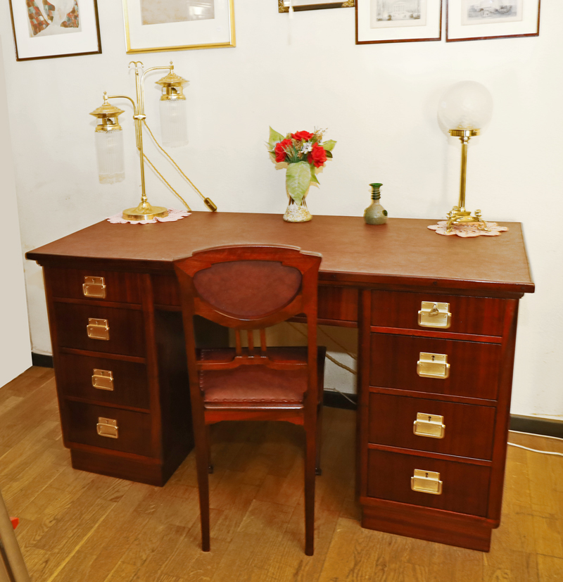 antiker Jugendstil Schreibtisch Mahagoni Messingbeschlaege