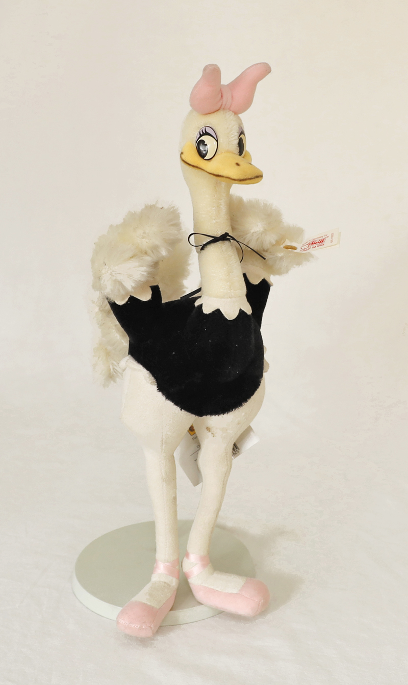 Steiff Mademoiselle Upanova Straussendame Ballettkleidung  Kknopf