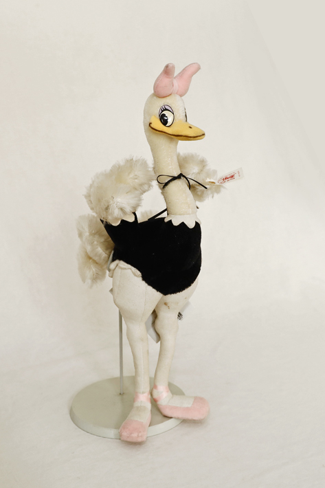 Steiff Mademoiselle Upanova Straussendame Ballettkleidung  Kknopf