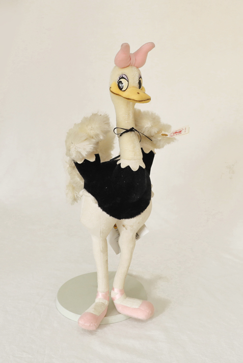 Steiff Mademoiselle Upanova Straussendame Ballettkleidung  Kknopf