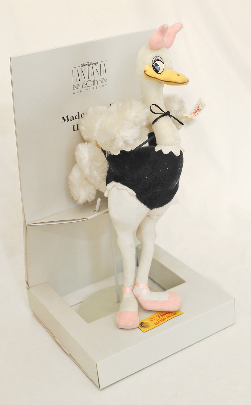 Steiff Mademoiselle Upanova Straussendame Ballettkleidung  Kknopf