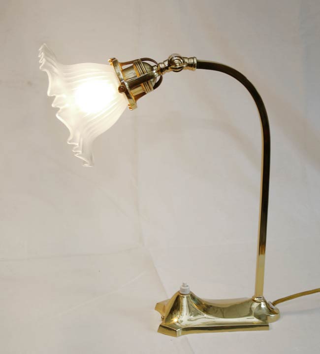 Art Deco Nachtkaestchenlampe Tischlampe Messing Lampe