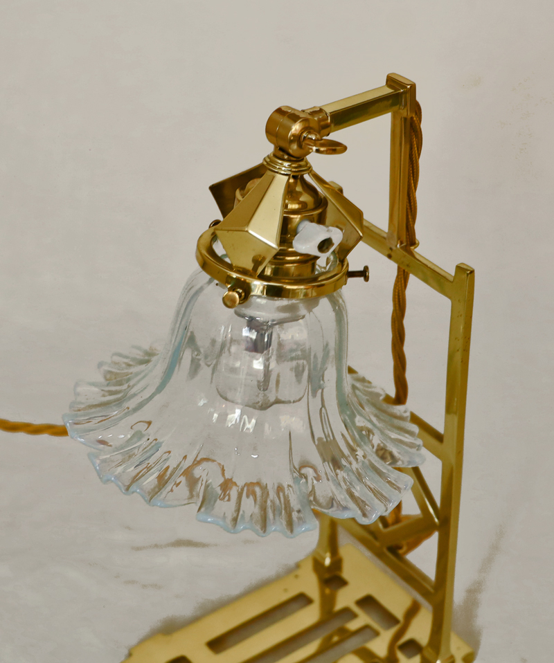 Paar Jugendstil Stehlampen  Tischlampen Nachtkaestchenlampen Tischleuchten