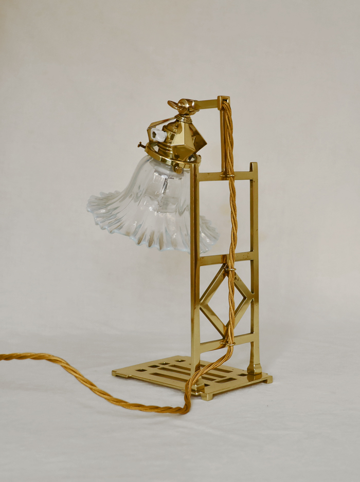 Paar Jugendstil Stehlampen  Tischlampen Nachtkaestchenlampen Tischleuchten