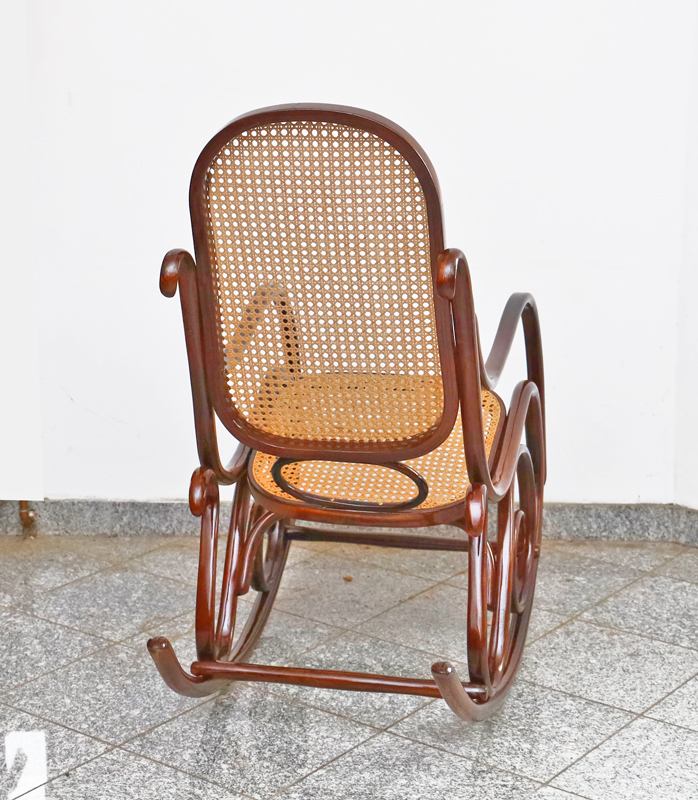 Jugendstil Schaukelstuhl Bugholz Thonet