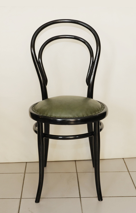 Paar Thonet Stuehle Sessel Buchenbugholz schwarz