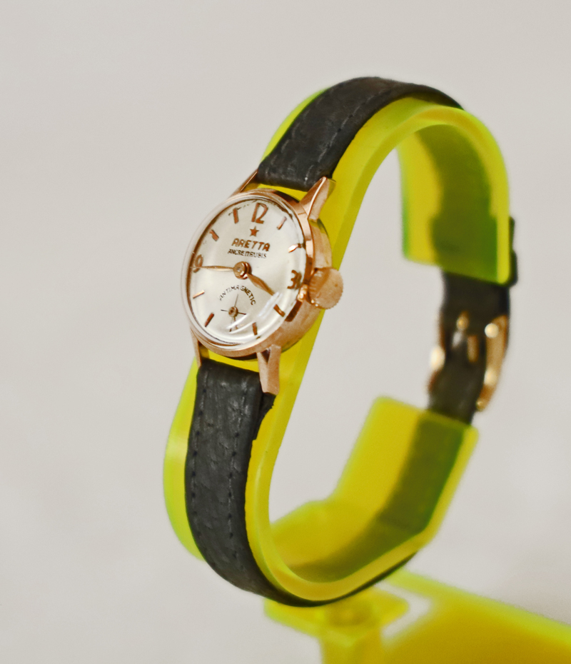 Goldene Aretta Damen Armbanduhr Schweiz