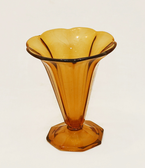 Bernsteinfarbige Art Deco Glasvase Blumenvase